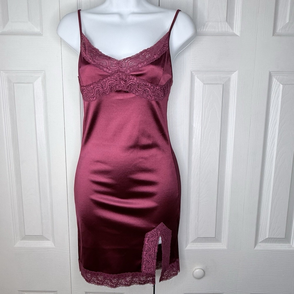 NWT MOTEL ROCKS Coti Dress Burgundy Satin Lace Trim Slip Mini Bodycon‎ Medium M